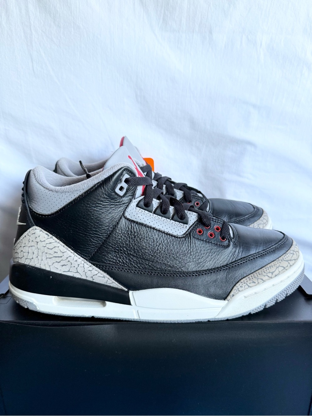 AUTHENTIC Jordan 3 Retro OG Black Cement size 10.5 DN3707-010 2024 PRE-OWNED